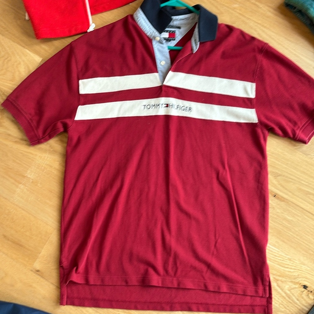 Men’s Tommy shirt
